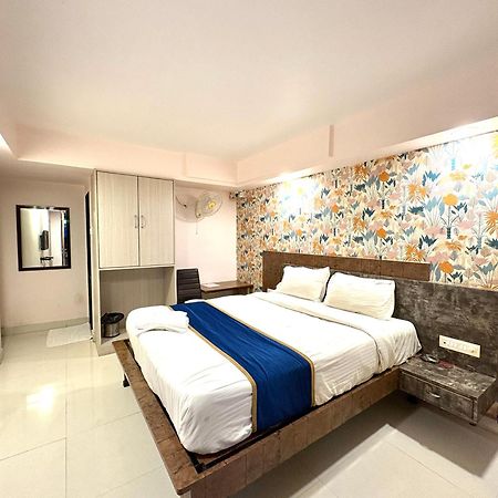 Hotel Laxmi Residency Lonavala Ngoại thất bức ảnh