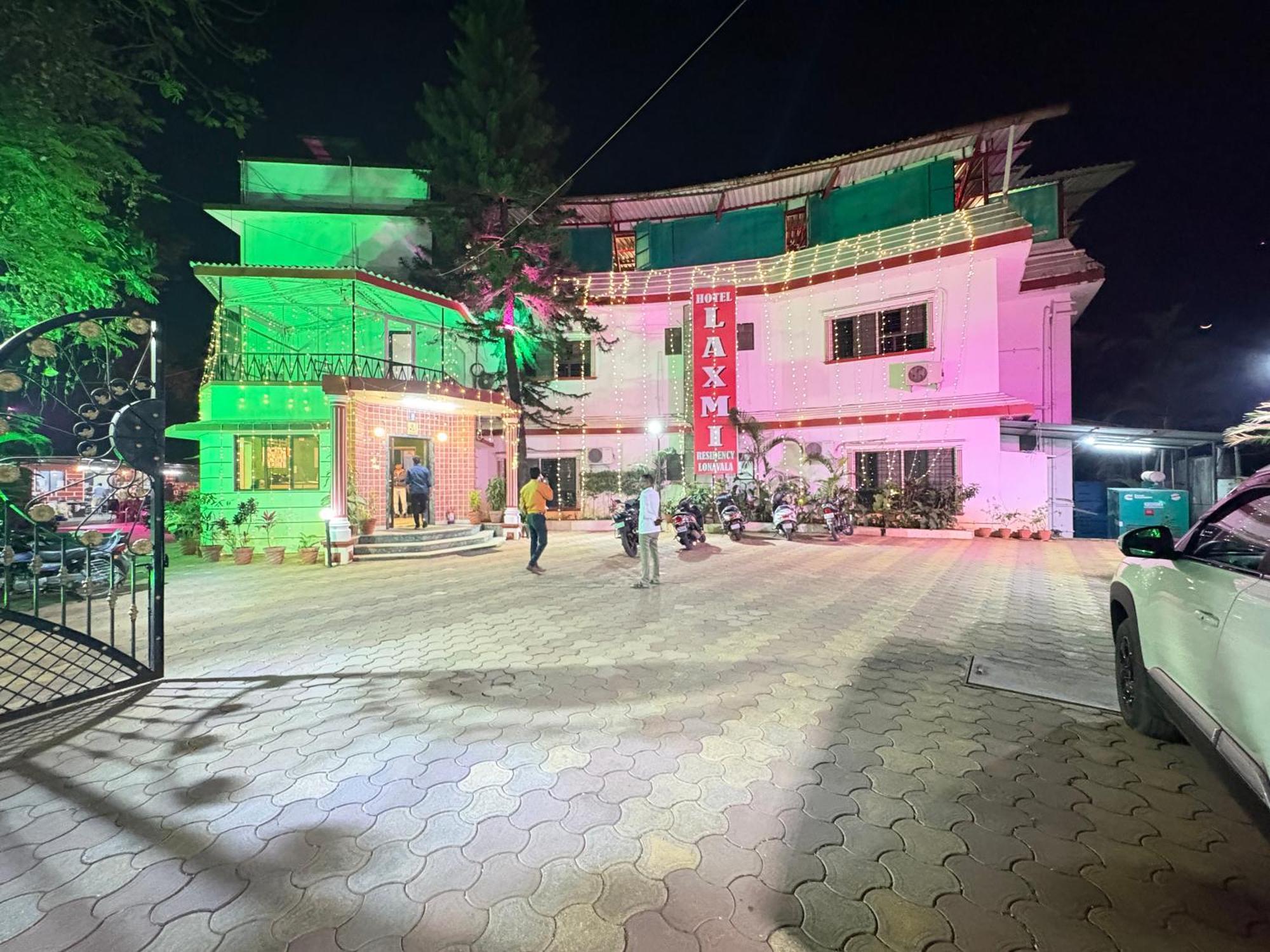 Hotel Laxmi Residency Lonavala Ngoại thất bức ảnh
