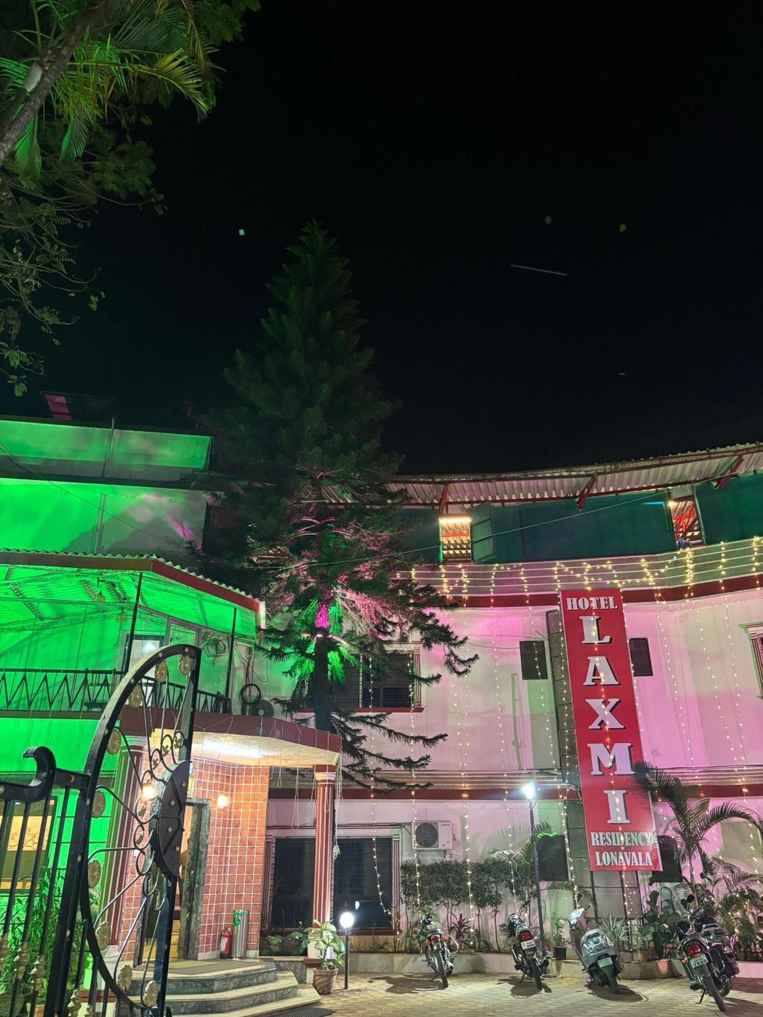 Hotel Laxmi Residency Lonavala Ngoại thất bức ảnh