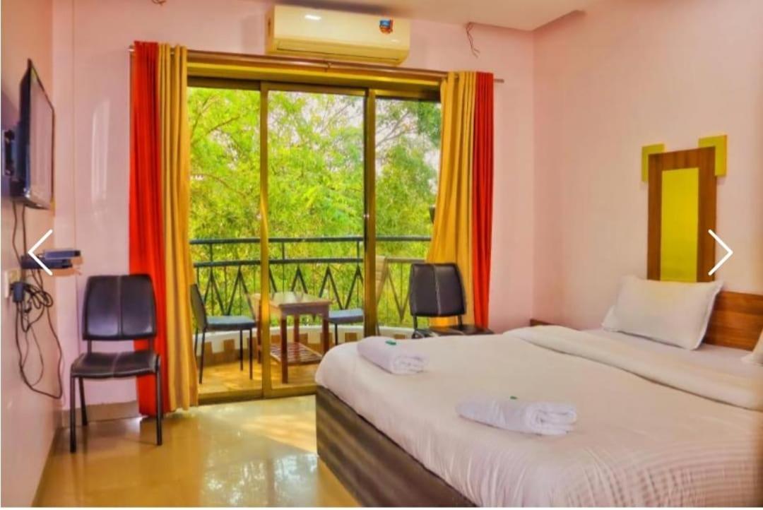 Hotel Laxmi Residency Lonavala Ngoại thất bức ảnh
