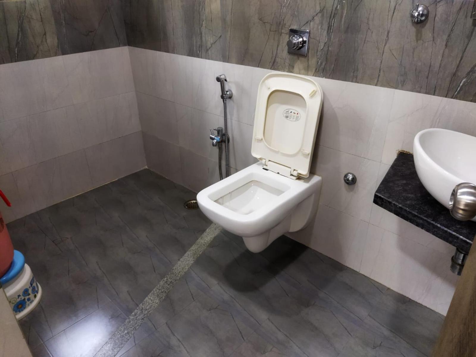 Hotel Laxmi Residency Lonavala Ngoại thất bức ảnh
