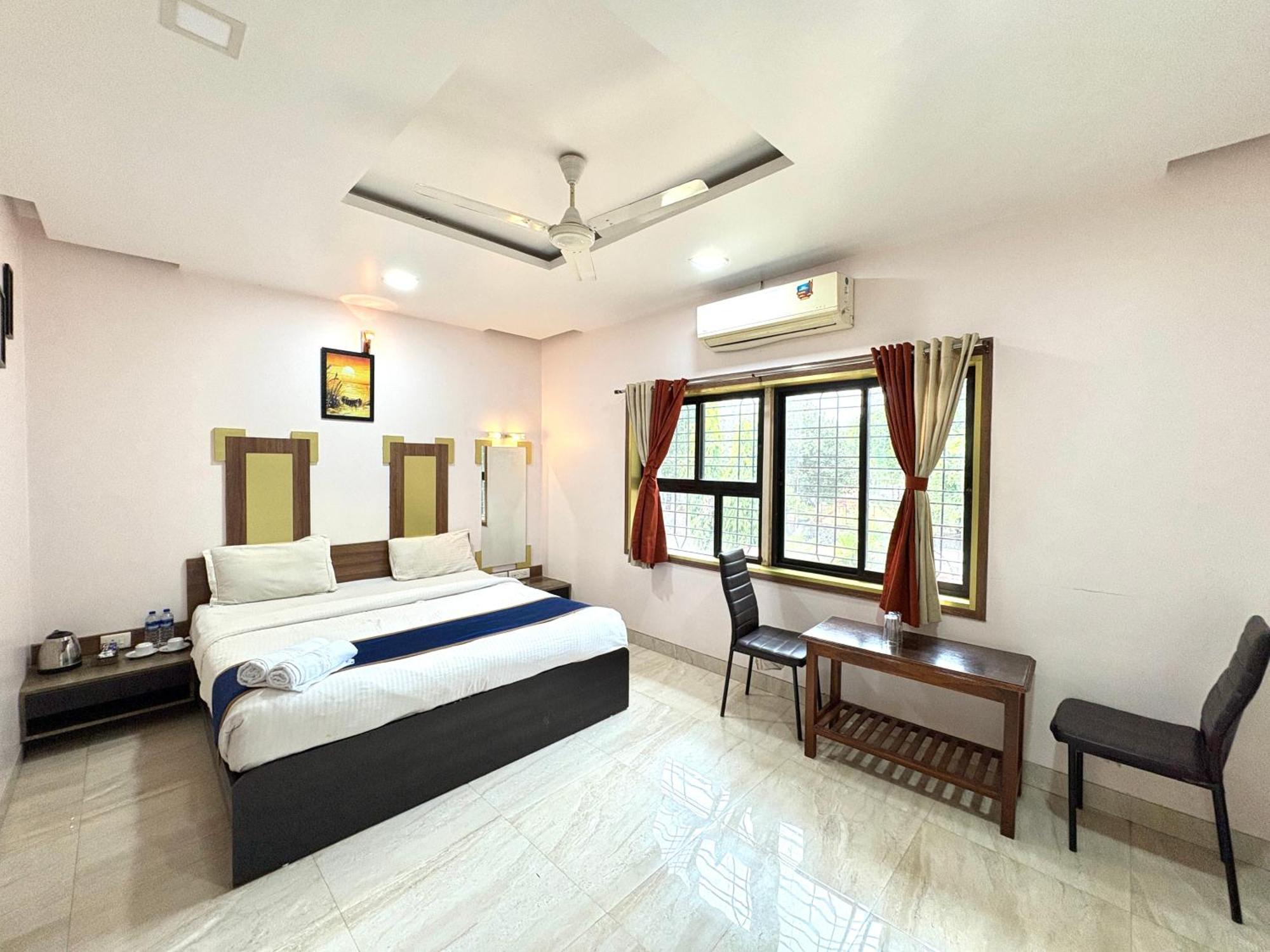 Hotel Laxmi Residency Lonavala Ngoại thất bức ảnh