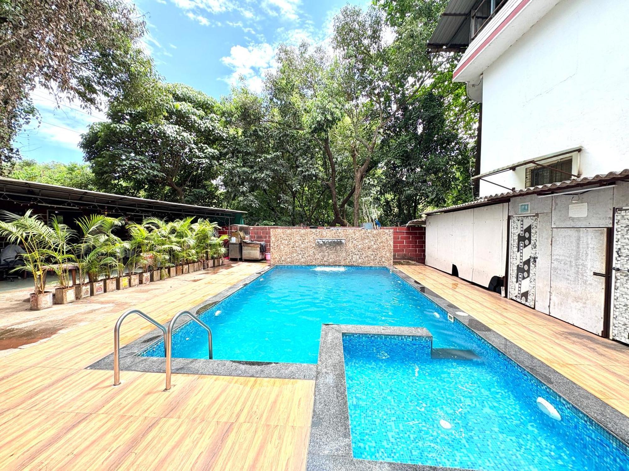 Hotel Laxmi Residency Lonavala Ngoại thất bức ảnh