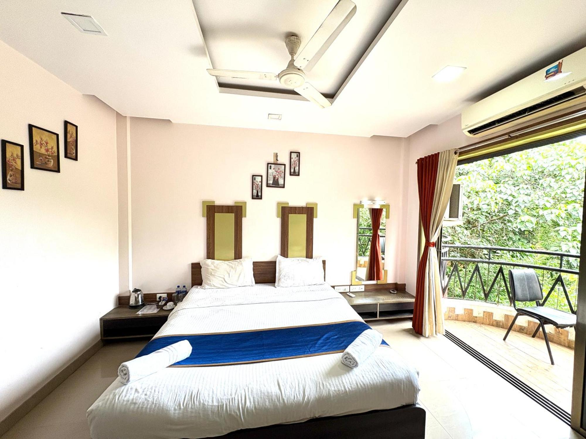 Hotel Laxmi Residency Lonavala Ngoại thất bức ảnh