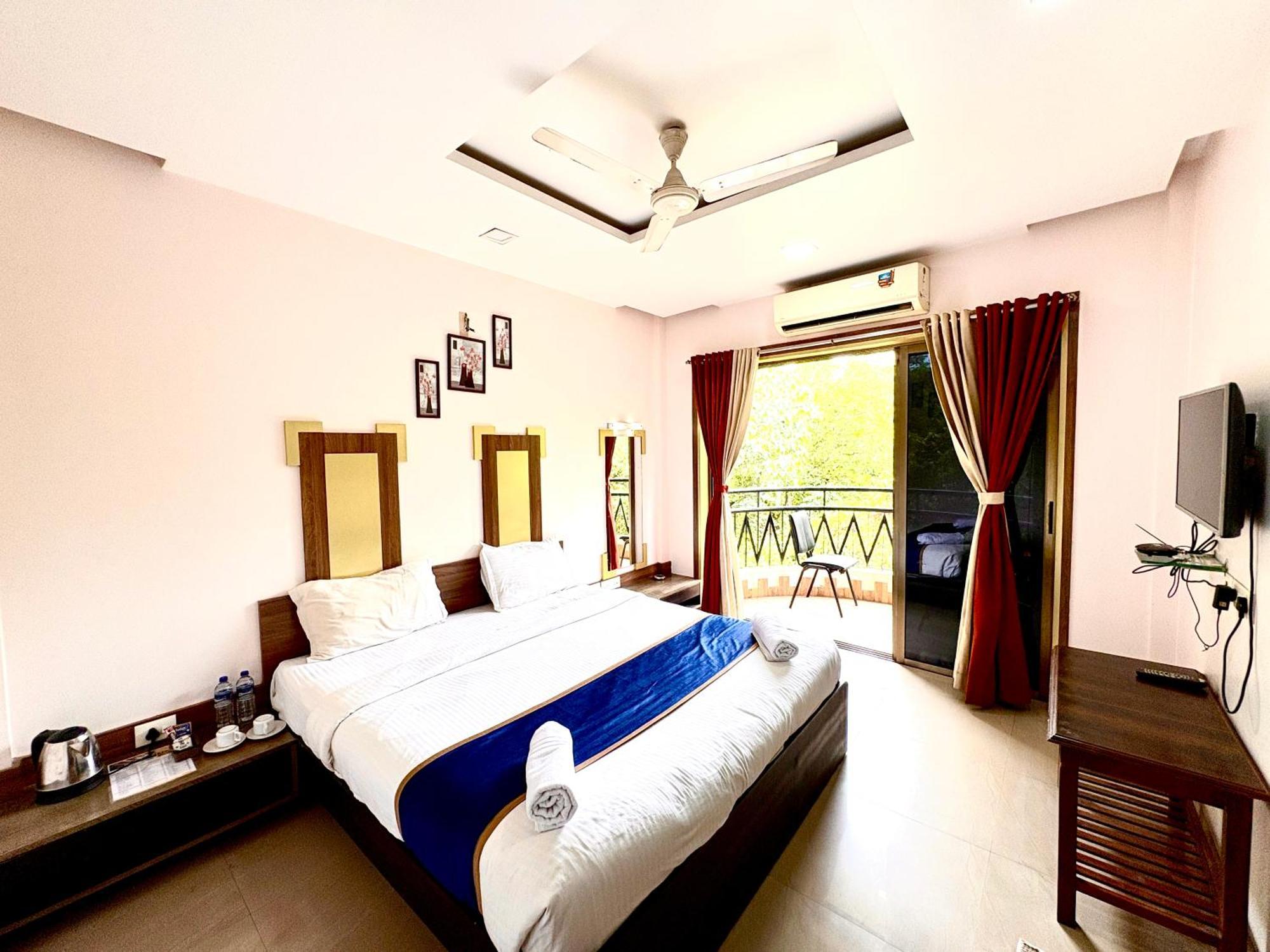 Hotel Laxmi Residency Lonavala Ngoại thất bức ảnh